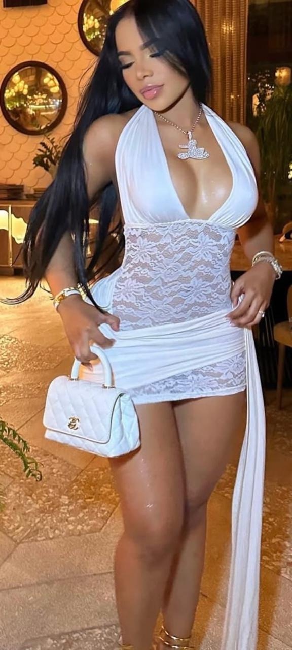 Prendas en Tela Blonda